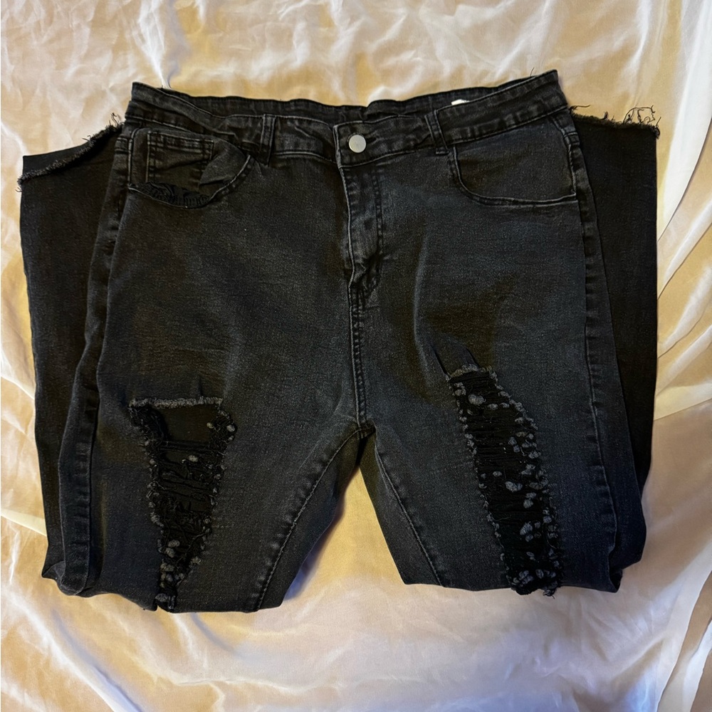 SHEIN Black Skinny Distressed Jeans